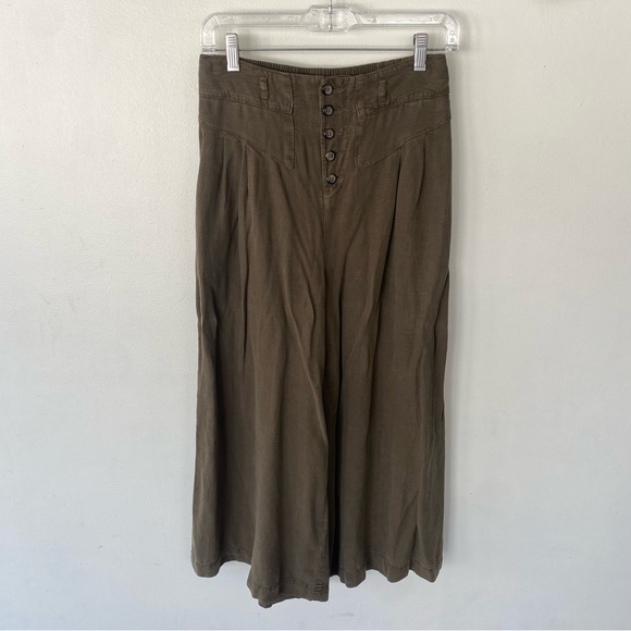 Anthropologie Pants - Anthropologie green high rise cropped wide leg pants size XS